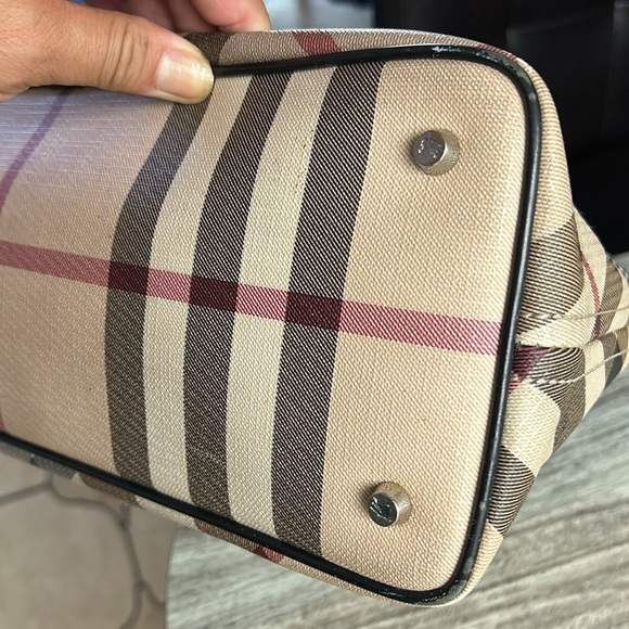 EUC Burberry satchel bag classic design - Picture 8 of 12